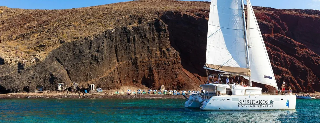 Santorini Standard Catamaran Cruise with Pickup, Lunch and Drinks