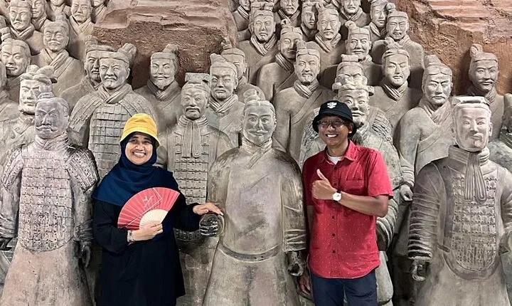 Private Xi'an History Day Tour:Terracotta Warriors Huaqing Palace