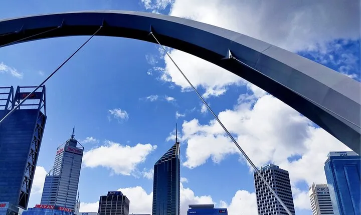 Perth Scavenger Hunt and Highlights Self-Guided Tour
