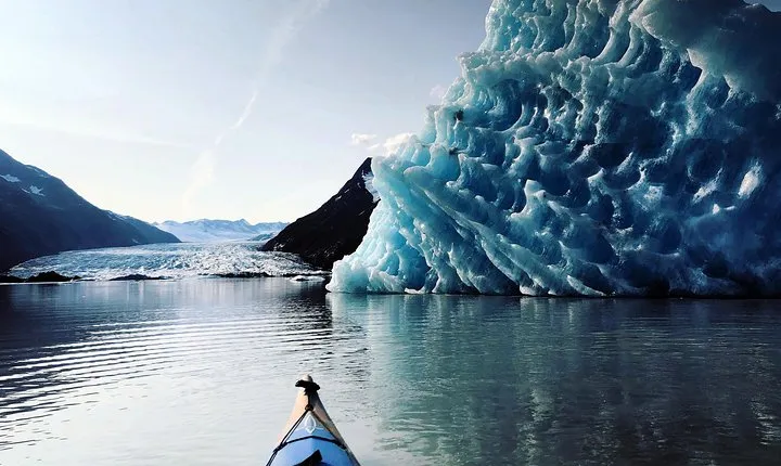 Glacier Blue Kayak & Grandview Tour