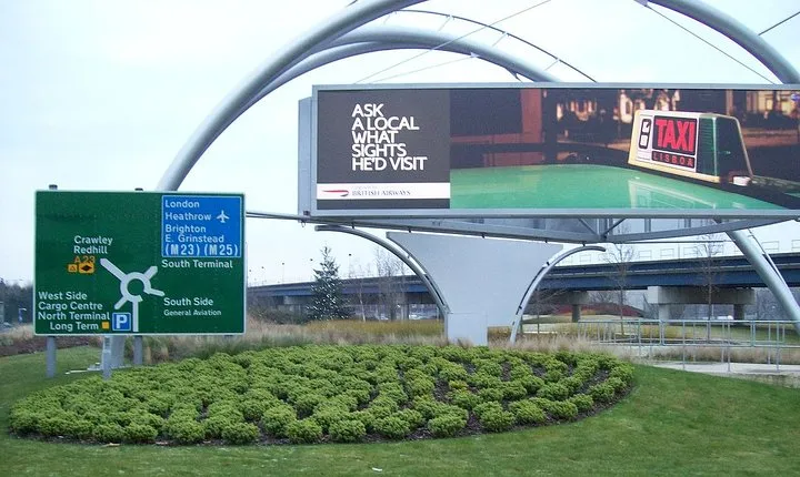 Gatwick Airport Private Transfers to/from London (Postcode W1 to W7)