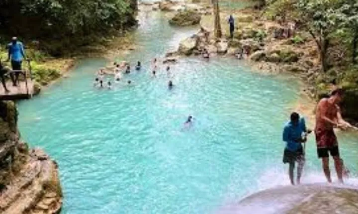 Dunn's River Falls and Blue Hole Secret Falls Combo Daytrip