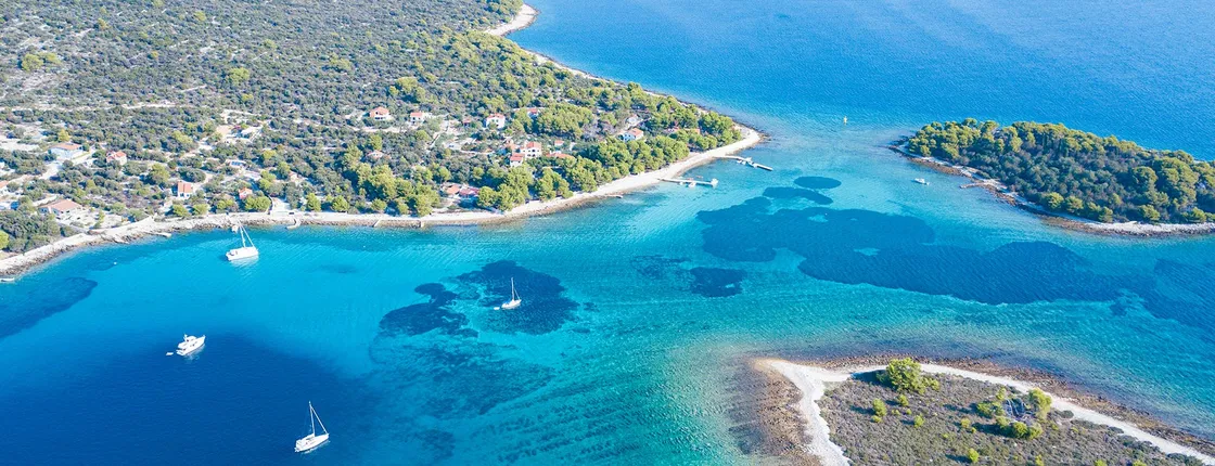 Private tour to Blue Lagoon and 3 Islands from Trogir