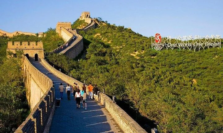 Badaling Great Wall & Ming Tombs Layover