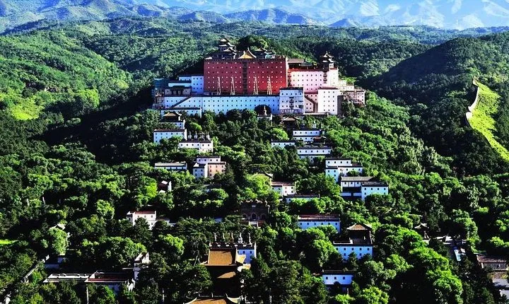 Jinshanling Great Wall and Chengde 2 Days Trip with English Speaking Driver