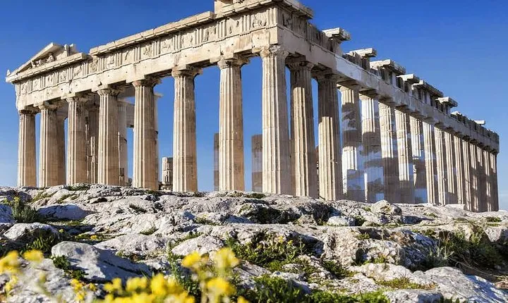 Athens Super Saver: City Sightseeing Tour and Half-Day Cape Sounion Trip plus Delphi Day Trip