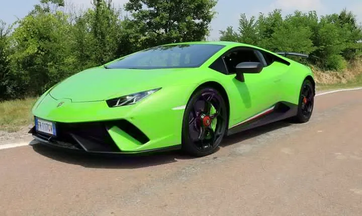 LAMBORGHINI HURACAN PERFORMANTE - Driving Experience in Maranello