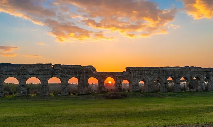 Private Tour Ancient Dark Rome: Catacombs and Aqueducts Park