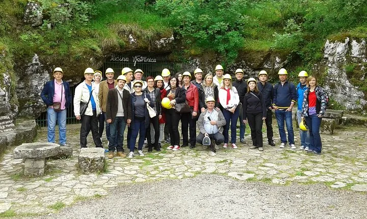 Sarajevo food tour and city's sights 