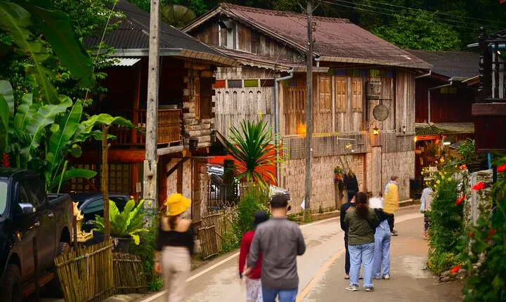 Explore Mae Kampong Village from Chiang Mai City