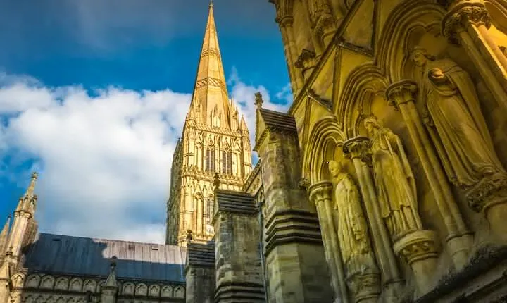 Private Day Tour from Bath to Stonehenge and Salisbury with Pickup