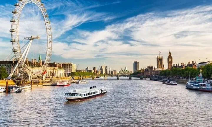Private Family Harry Potter Movie Locations & Cruise