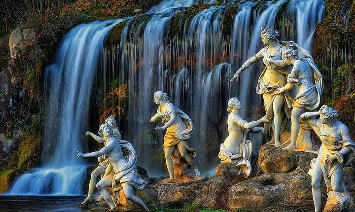 Private Guided Day Tour to Pompeii and the Royal Palace of Caserta