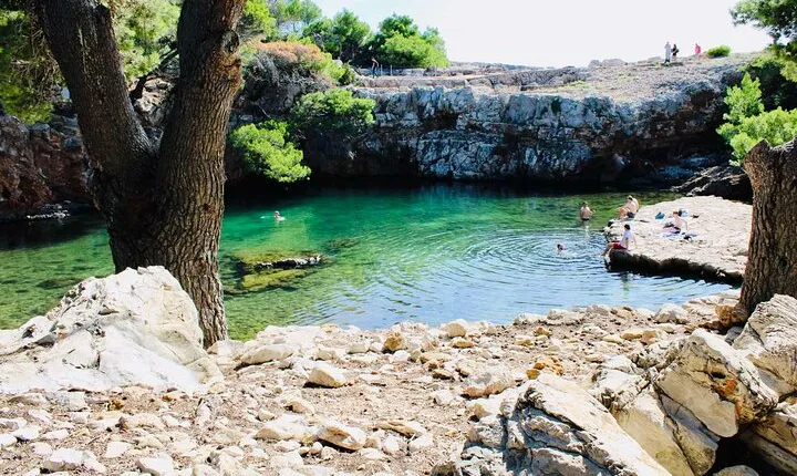 Dubrovnik Boat Tour: Lokrum Island, Betina Cave & St.Jacobs Beach