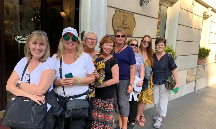 Rome Luxury Halfday with Professional English-Speaking Driver