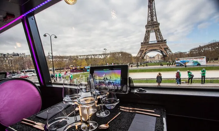 Champs-Elysées Dinner Paris by Night in a Panoramic Bus