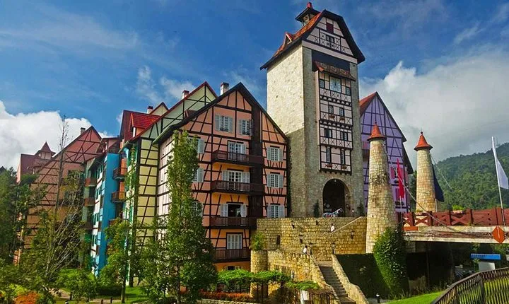 Bukit Tinggi French Village Tour From Kuala Lumpur