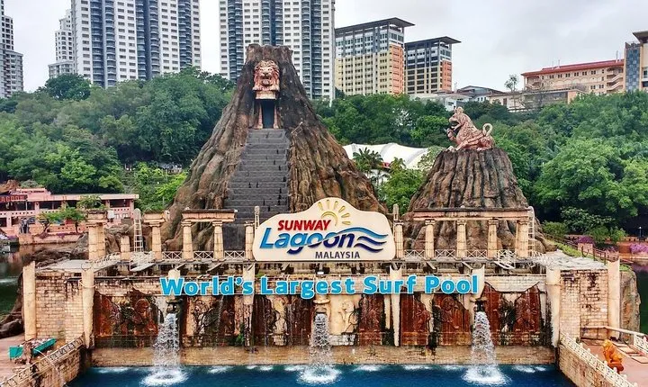 Sunway Lagoon One-Day Admission Tickets Including Transfer