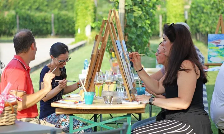 Art Experience with Food and Wine Tasting in Lazise