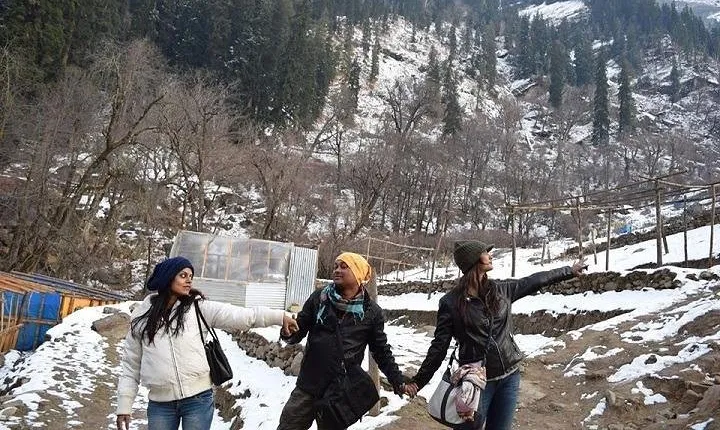 5-Day Kashmir Tour from Srinagar with Accommodation