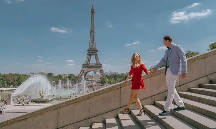 Private Tour: Personal Travel Photographer Tour in Paris