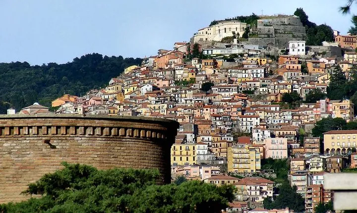 Castelli Romani: an experience between art, culture, food & wine