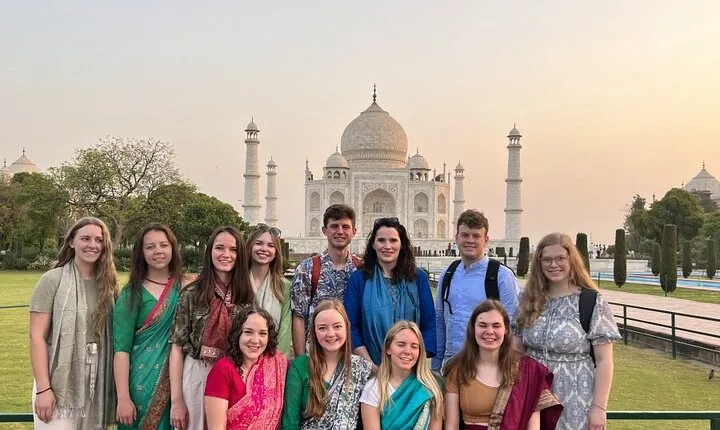 Skip-the-Line Guided Taj Mahal & Agra Fort Tour with Add-ons