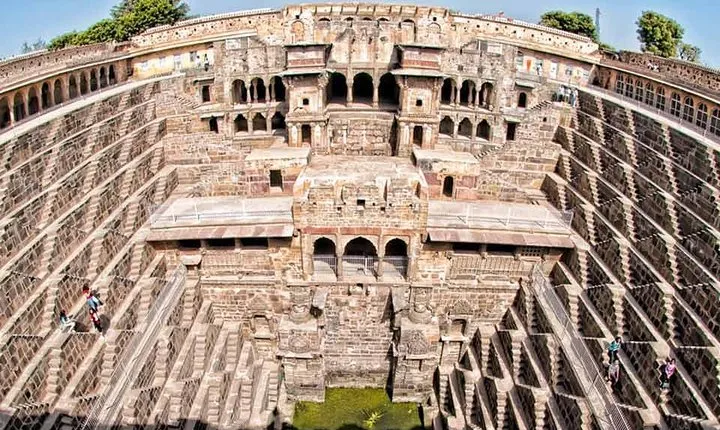 Chand Baori Step Well Private Day Tour with Lunch