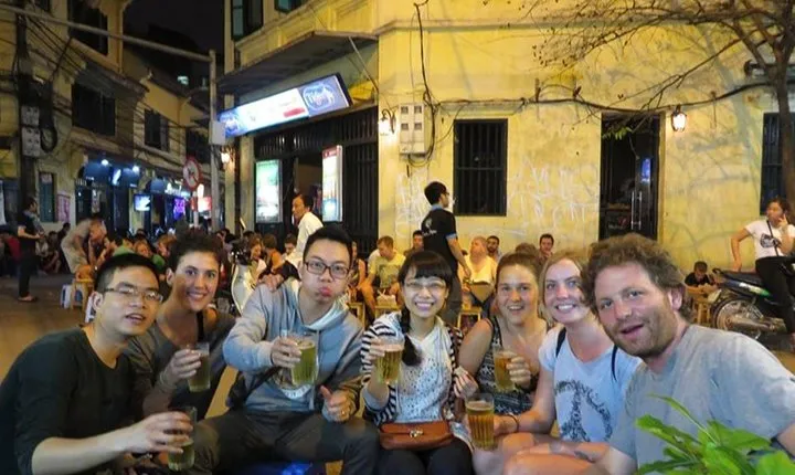 Hanoi Street Food Taste and learn about Hanoi lifestyle