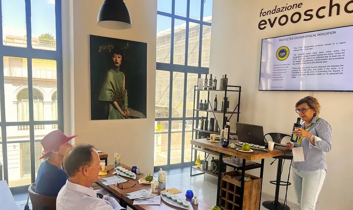 Masterclass Food and Extra Virgin Olive Oil Pairing in Rome
