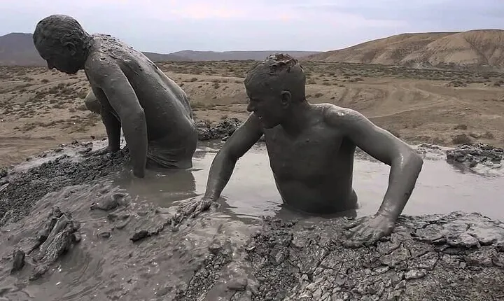 Baku Gobustan & Absheron Sights Guided Day Trip + Lunch Included