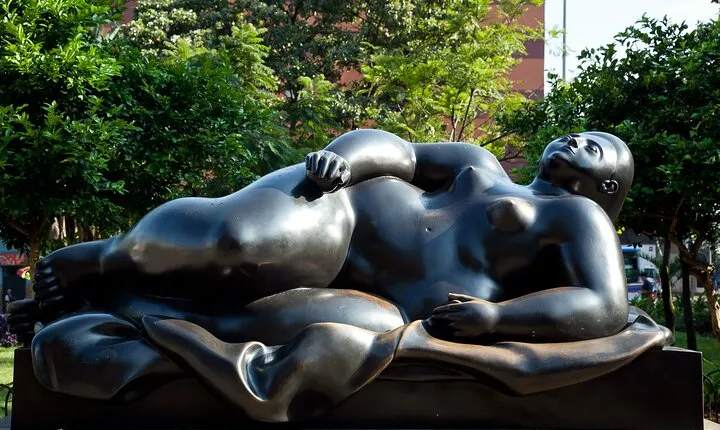 Private tour: The Art of Botero - Cultural experience Medellin -Antioquia museum