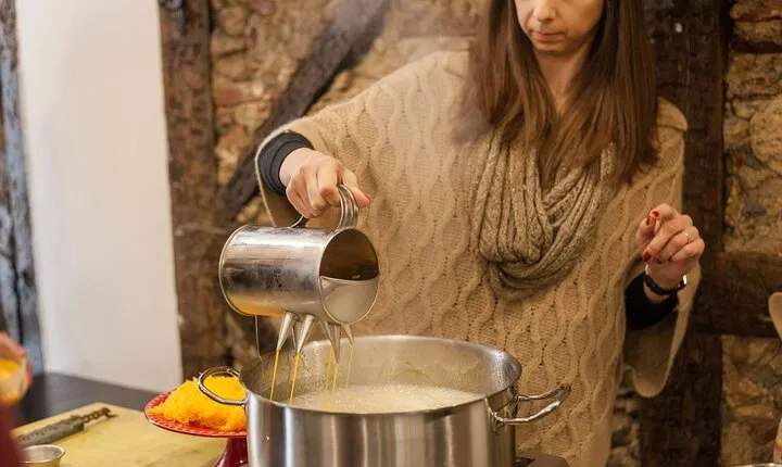 Portuguese Pastry Class and Tasting In the Heart of Lisbon
