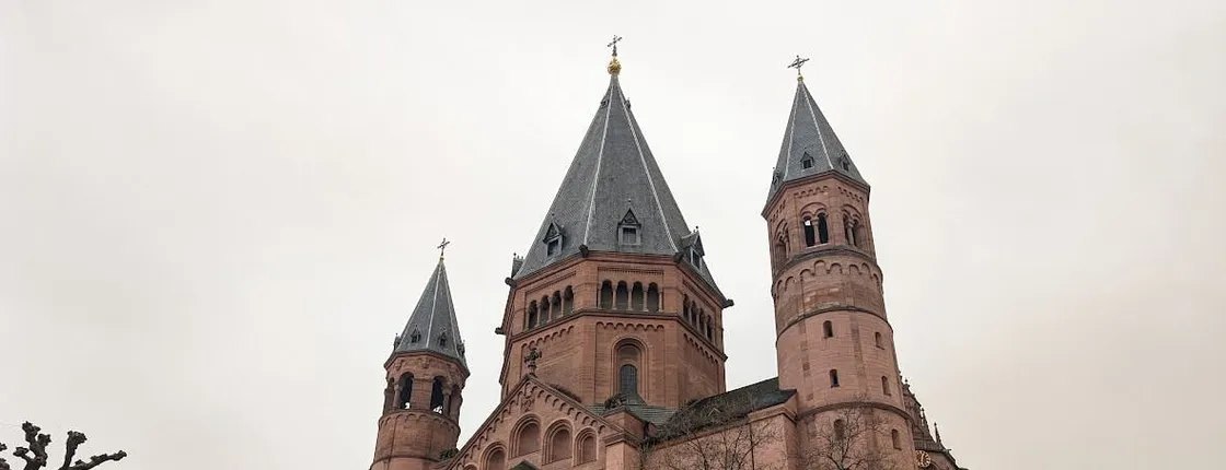 Mainz lost relic city exploration game