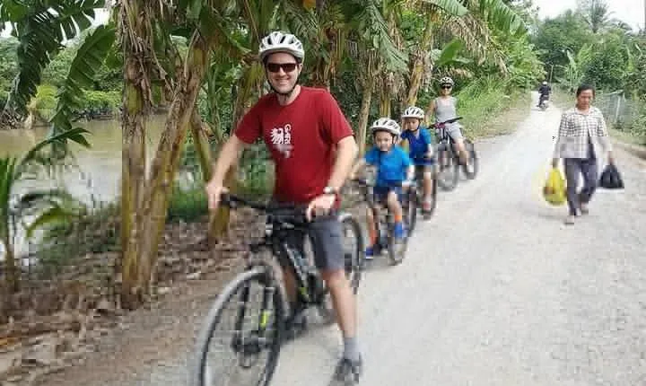 Luxury Mekong Delta and Cu Chi Tunnel full day tour depart from Sai Gon