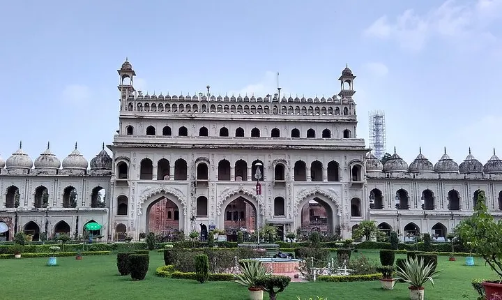 Private Custom Tour: Lucknow Sightseeing with Guide