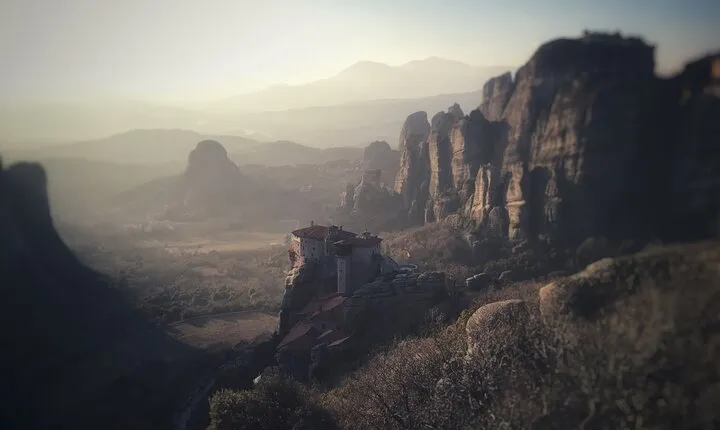 Meteora Private 2-Day Private Tour with Luxury Transport