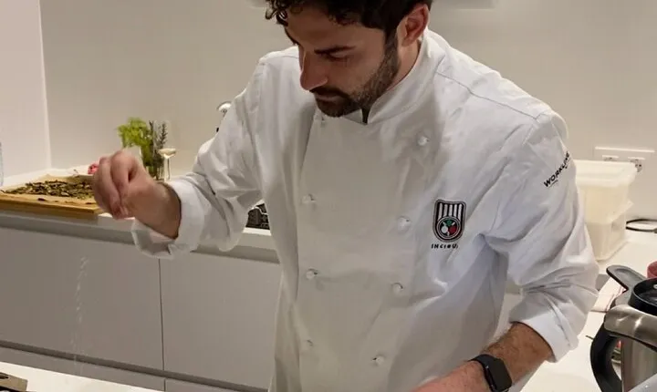 Make and enjoy a real Neapolitan pizza in Spain