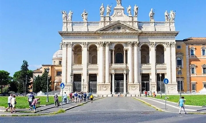 Private Churches Tour San Clemente and San Giovanni & Scala Santa