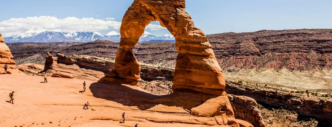 Audio-guided driving tour to Arches National Park