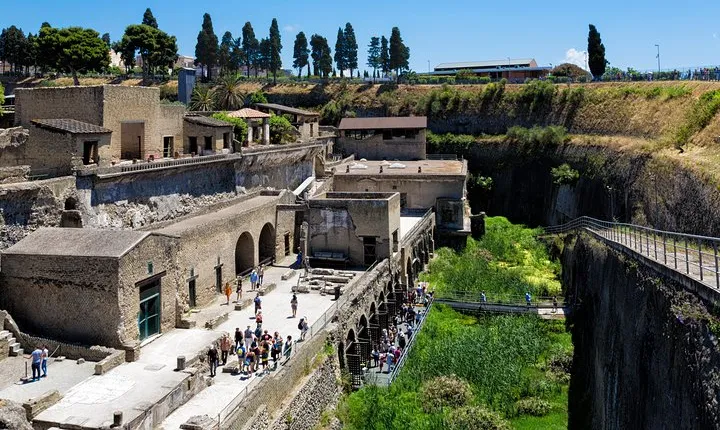 Pompeii and Herculaneum shared shore excursion 