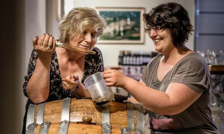Balsamic Vinegar, Olive oil and Organic Winery Tour in Assisi with tasting