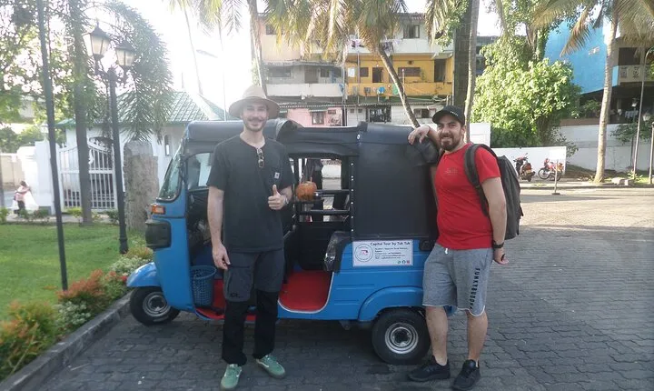 Colombo City Tour by Tuk Tuk (Sightseeing Entry Fees Included )