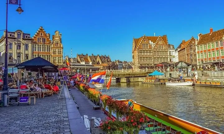 Private 6-hour Tour to Ghent from Brussels with driver and guide (2 hs in Ghent)
