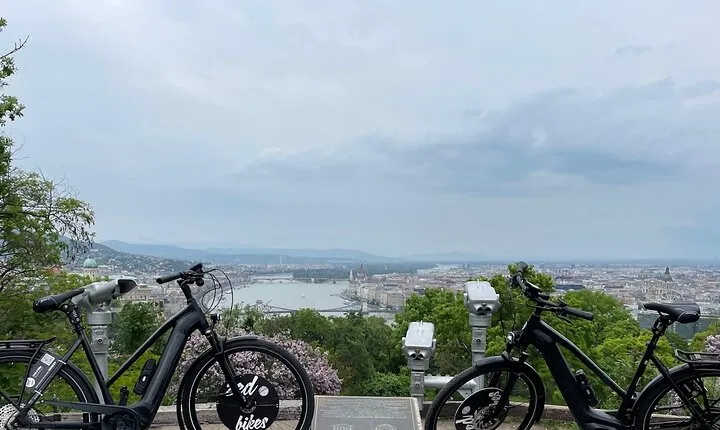 Private Budapest Adventure E-bike Tour to Buda Hills