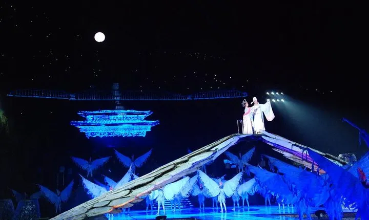 Xian Evening Tour: Qin Style Banquet and Everlasting Sorrow Performance