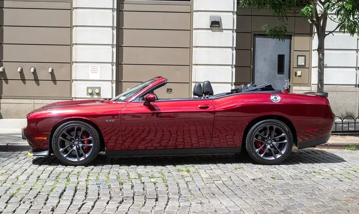 Luxury Private tour of NYC by Convertible for up to 4 passengers