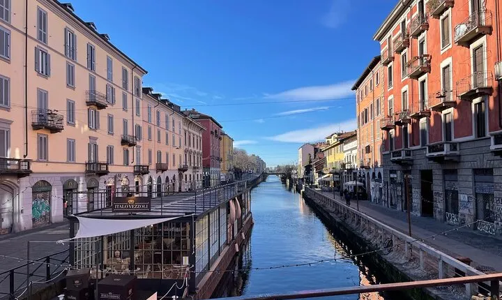 Navigli Walking Tour - small group tour