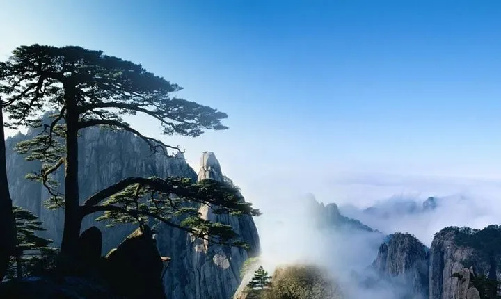 3-Day Huangshan Private Tour:Yellow Mountain,Tangmo Village and Tunxi Old Street