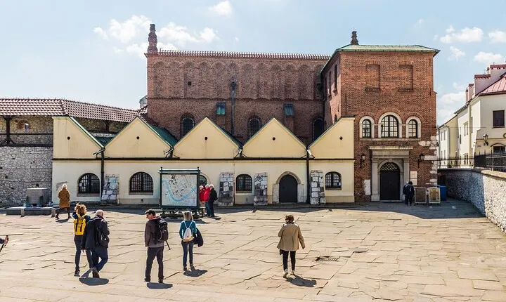 3-Day Krakow Guided Tour: Jewish Heritage with Wieliczka and Auschwitz